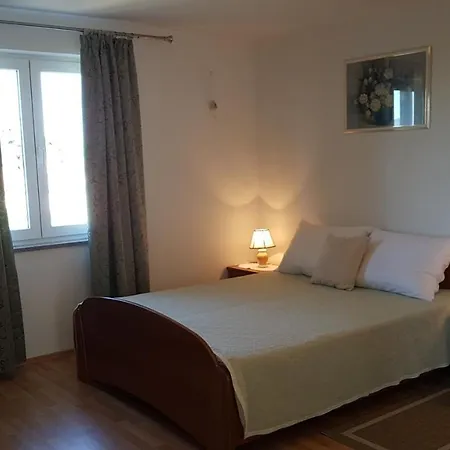 Apartmani Diva Malinska Exterior photo